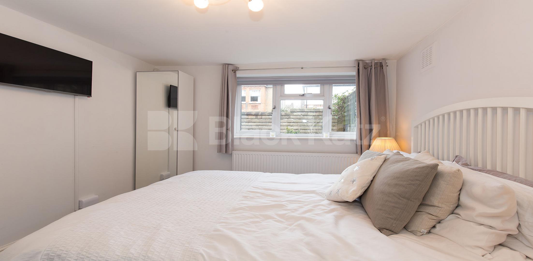 			A Must See Property, 2 Bedroom, 1 bath, 1 reception End Terraced House			 Cecile Park, Crouch End